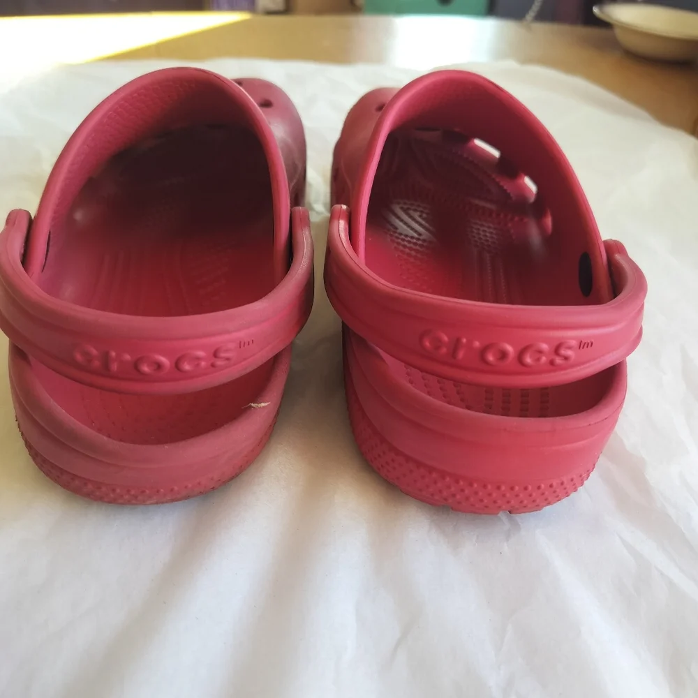 Crocs Red Clogs Size Men's 6/ Women's 8 with Soccer Charms
